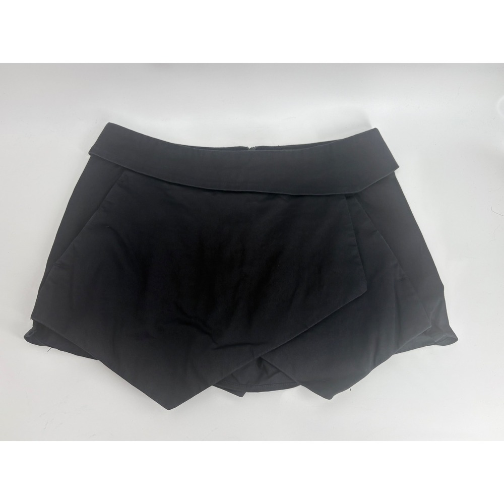 Talula Aritzia Black Envelope Wrap Skort Mini Shorts Size 00‎ TSS2-6535-24